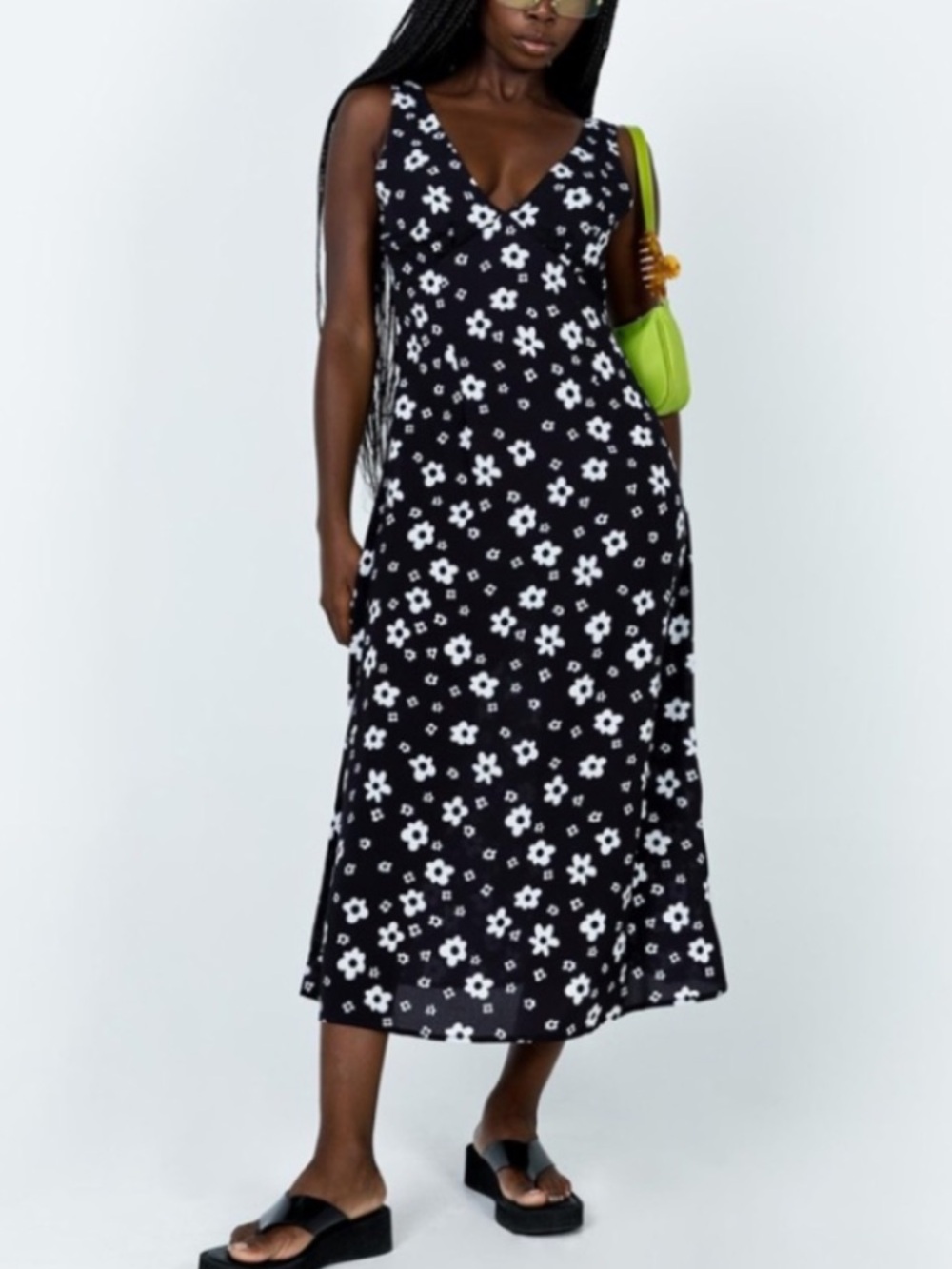 Princess Polly Black & White Daisy Floral Midi Dress Size US 0